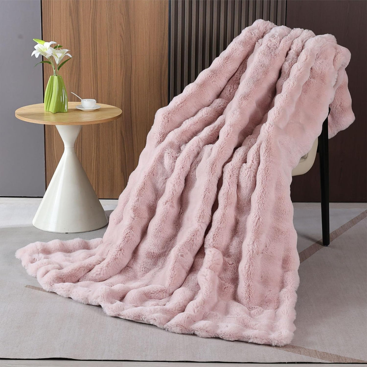 Pink Fluffy Faux Fur Throw Blanket for Bed Couch Living Room Fuzzy Bubble Cozy 50x60 Decorative Throw Blanket Rabbit Fur Bunny Blanket Home Decor 860 GSM