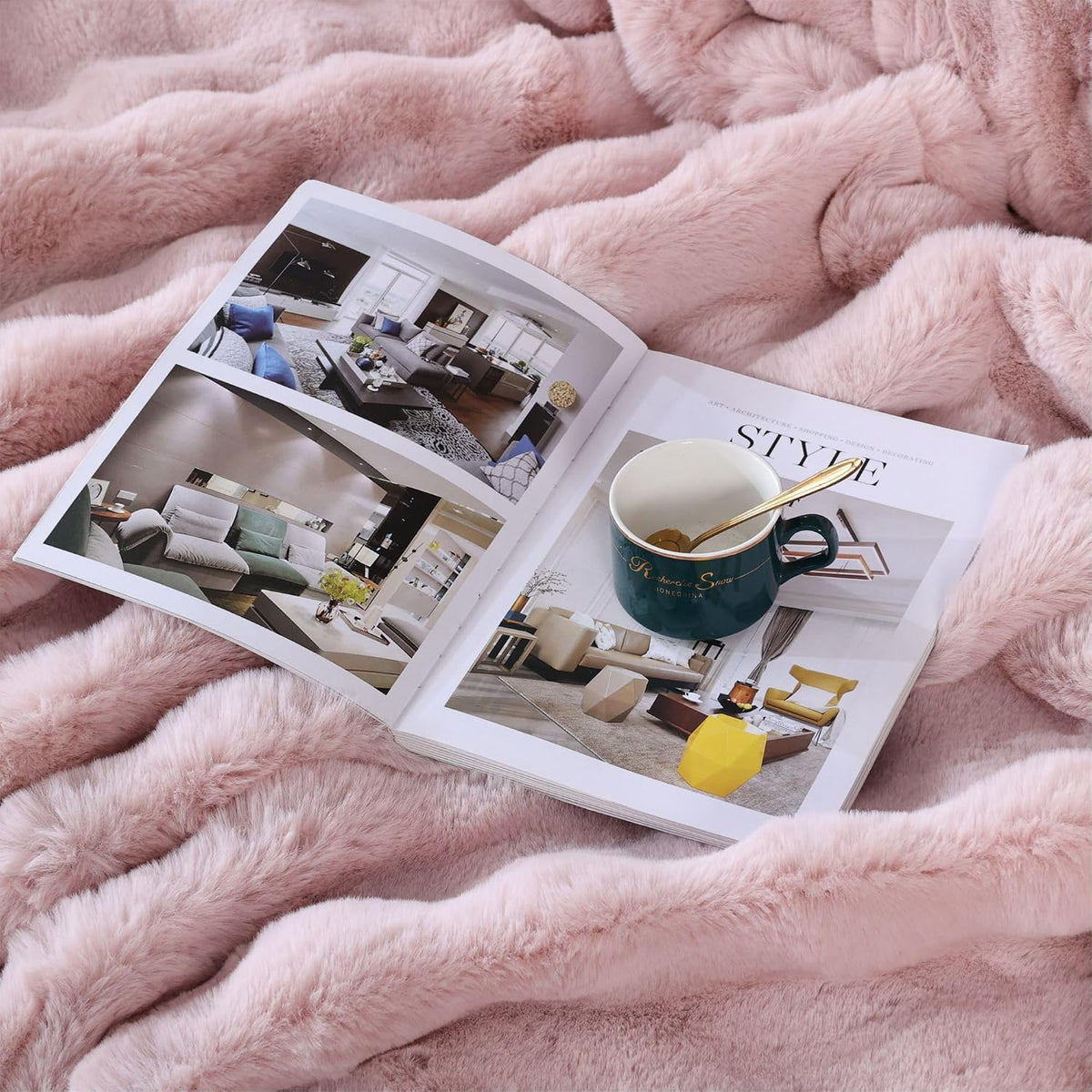 Pink Fluffy Faux Fur Throw Blanket for Bed Couch Living Room Fuzzy Bubble Cozy 50x60 Decorative Throw Blanket Rabbit Fur Bunny Blanket Home Decor 860 GSM