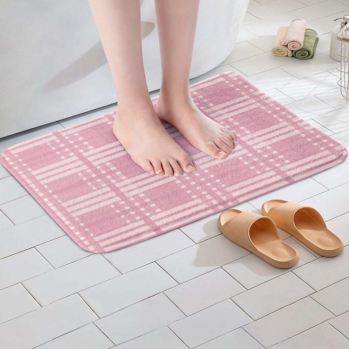 Plaid Bathroom Rugs Grid Checkered Bath Mats Microfiber Pink Bathroom Accessories Geometric Floor Doormats Non-Slip 16"x24" Soft