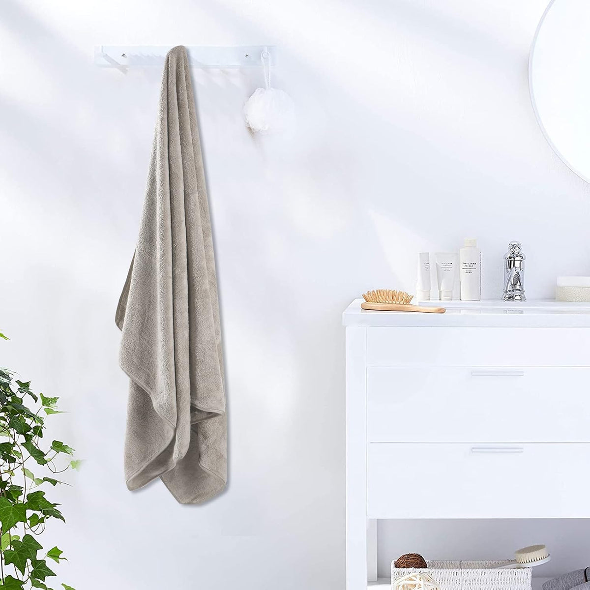 Soft Coral Fleece Large Bath Towel 55 x 30 Inches