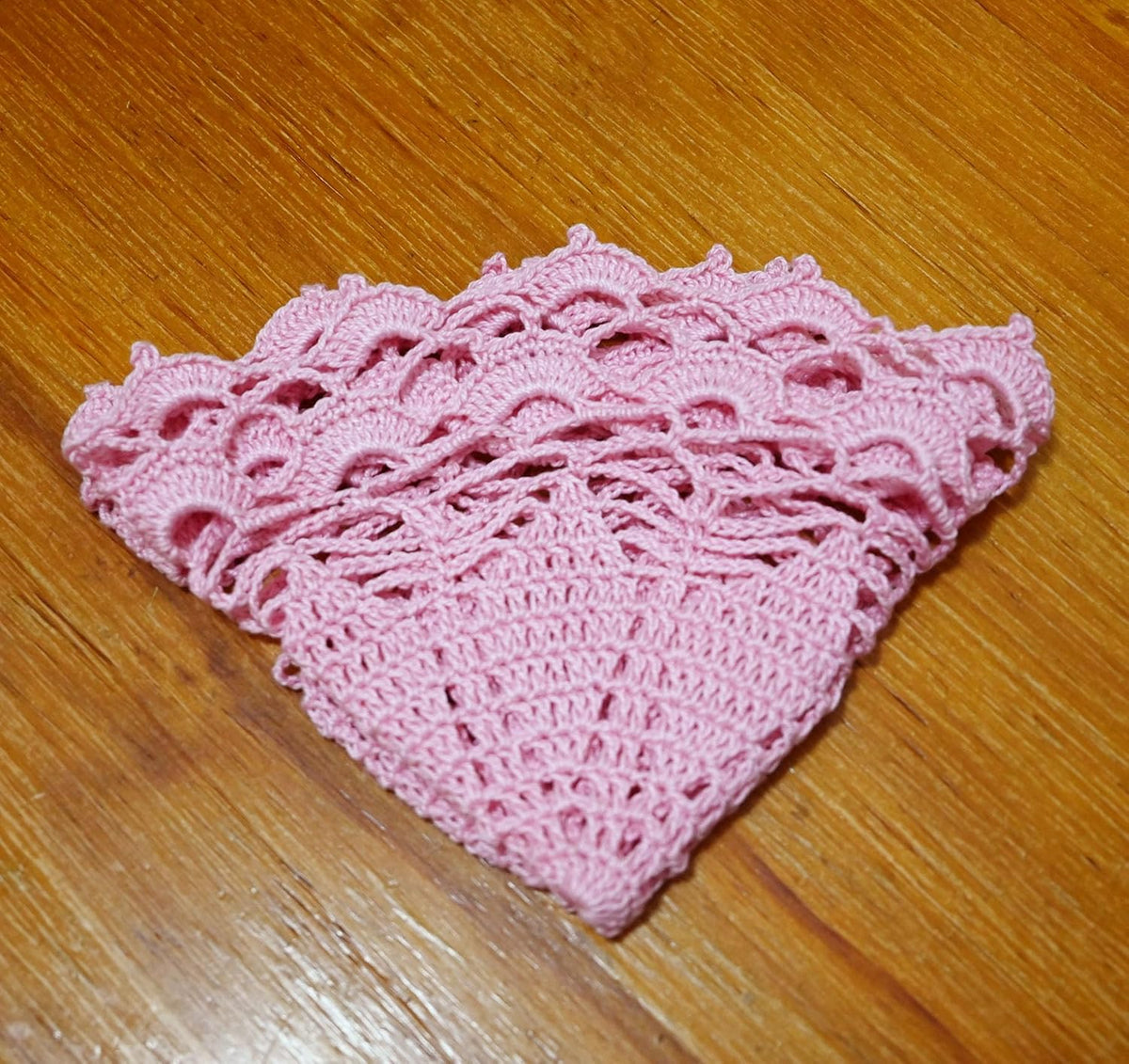 12 Inch Lace Crochet Doilies Table Placemat Washable Kitchen Round Leaves Decor Doily (1, Pink)