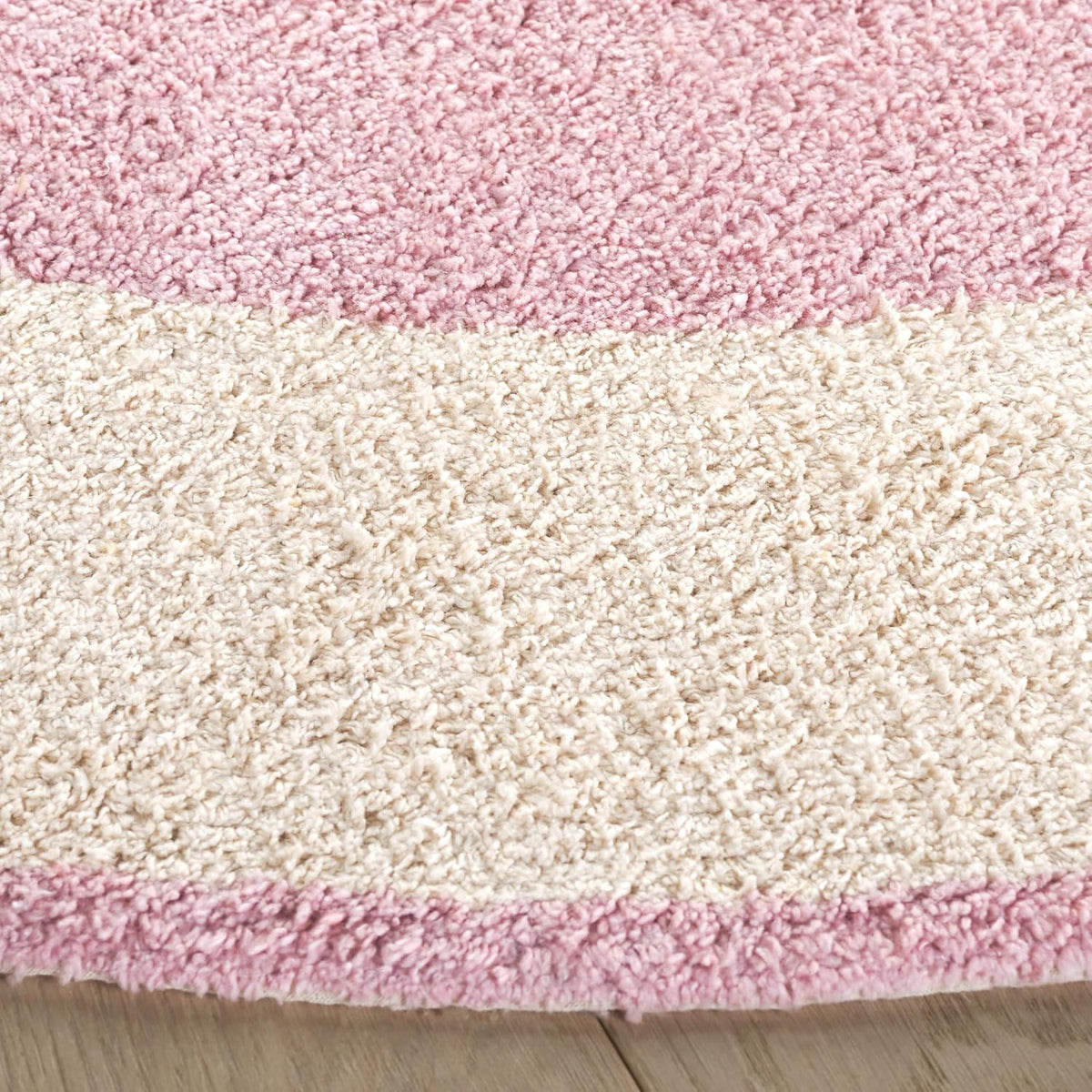 Washable Rug Easy Care Collection - 4' Round, Ivory & Pink, Handmade Cotton, Easy to Clean, Ideal for Foyer, Kitchen, Nursery, Office, Bedroom (ECR220U)