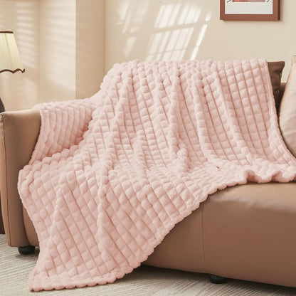 Pink Throw Blanket for Couch - Super Soft Lightweight 3D Checkered Fluffy Fuzzy Fleece Blanket, Luxurious Plush Cozy Summer Blanket for Home Room Decor, Gift for Women, 50x60 inches