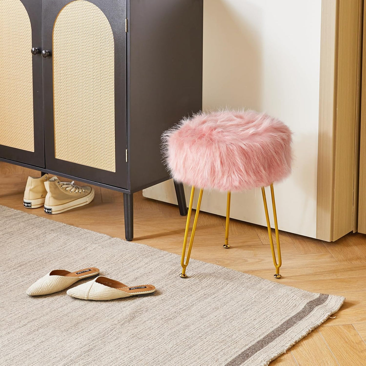 Faux Fur Vanity Chair, Furry Makeup Stool Ottoman, Pink LG-32P