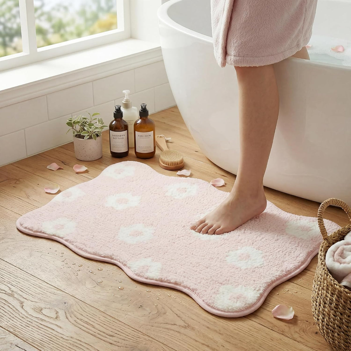 Floral Pink Bathroom Rug, 16" x 24", Cute Scalloped Bath Mat