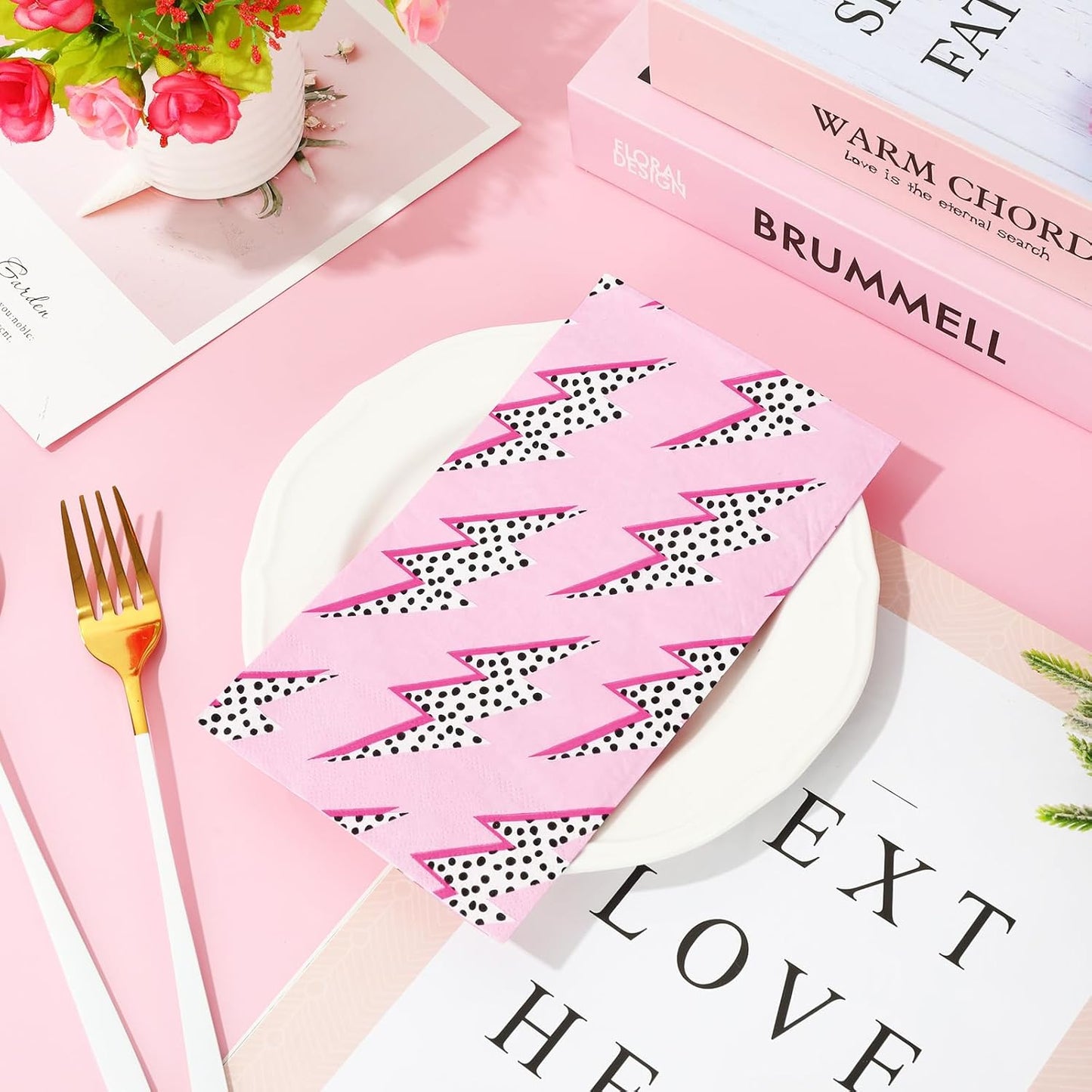 100Pcs Pink Preppy Guest Napkins Dots Lighting Disposable Napkins 3 Ply Dinner Hand Napkin Towel for Y2K Hippie Prep School Party Supplies Table Decor