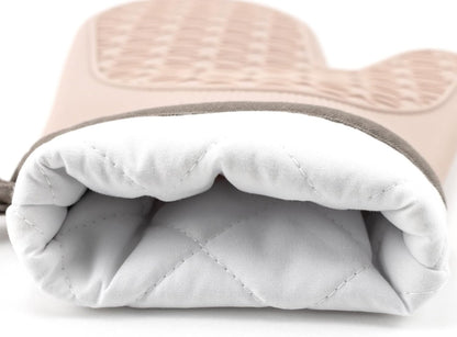 Silicone Oven Mitts Heat Resistant Oven Mitts Set with Soft Quilted Cotton Lining, Gloves Pot Holders and Oven Mitts Sets for Kitchen Cooking and BBQ, Easy Clean 2-Piece Set (Pink)
