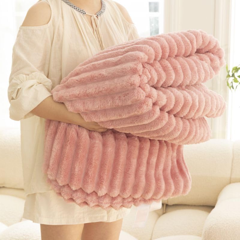 【1 Piece Cloud-Like Ribbed Blanket】 Ribbed Curled-Edge Blanket, Thick Double-Sided Flannel Winter Throw, No Shedding Machine Washable, (Pink, 39.37inch*59.06inch)