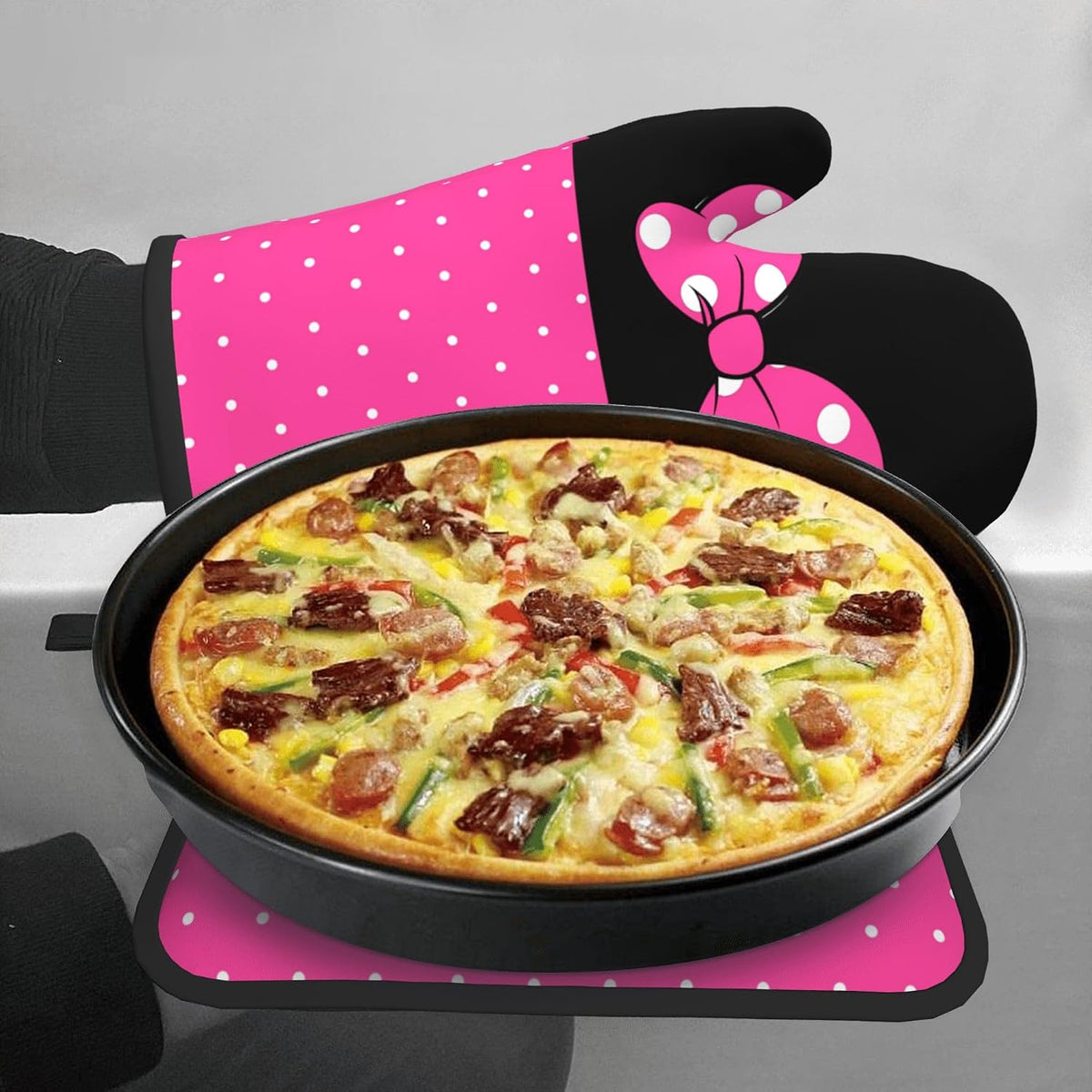 Pink Polka Dots Oven Mitts Pot Holders,Heat Resistant Non-Slip Cooking Gloves Washable,Country Oven Gloves for Kitchen Baking Grilling BBQ,Pink Polka Dots, Set of 2