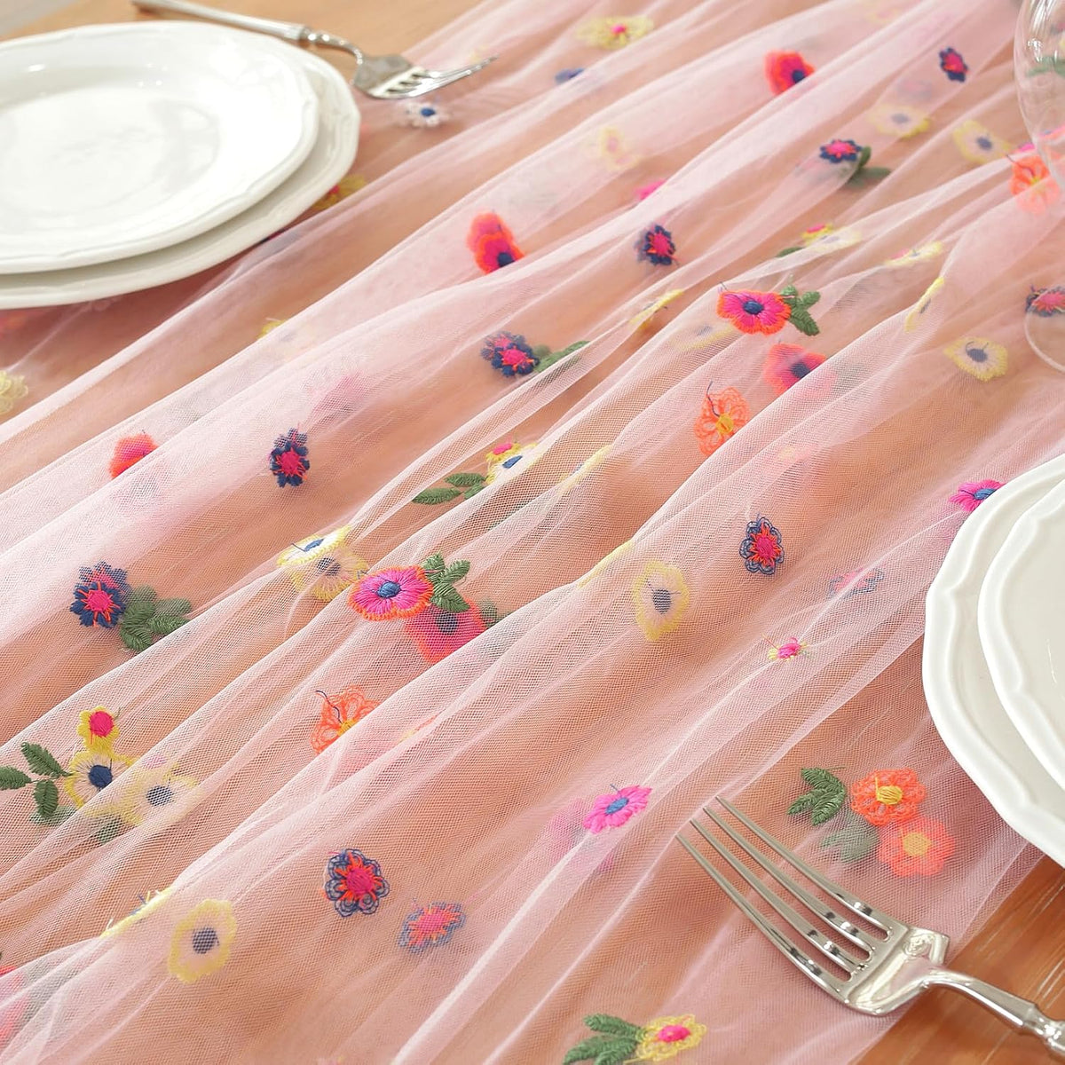 Pink Embroidery Daisy Fall Table Runner 10ft Florals Seasonal Tulle Table Runner Holiday Kitchen Dining Table Decoration for Home Party Indoor