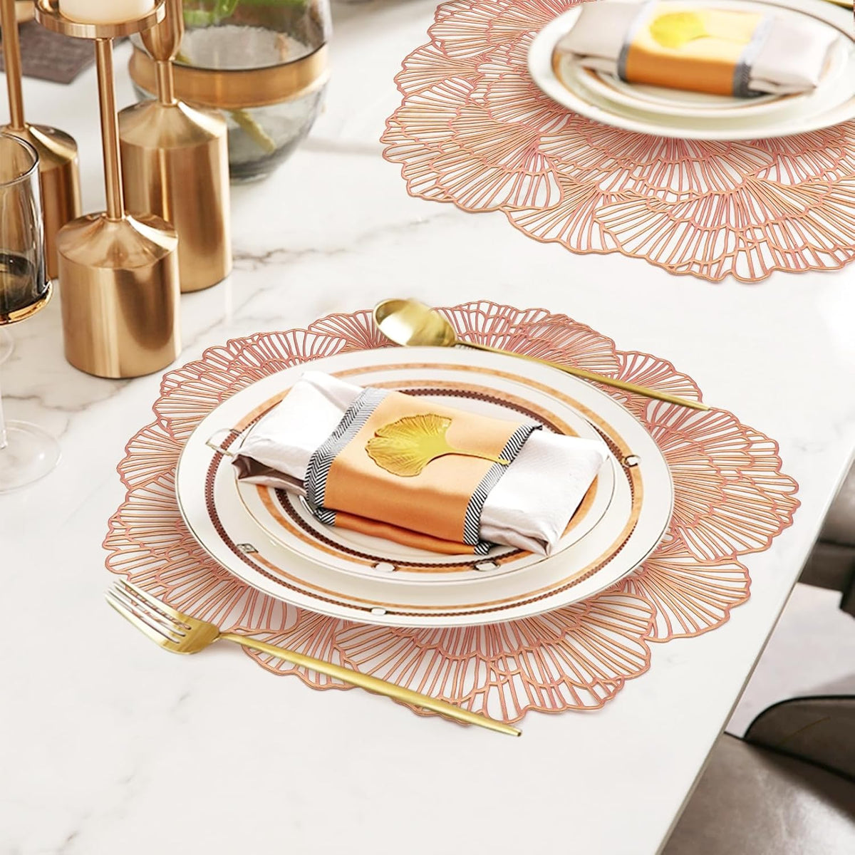 Round Rose Gold Placemats Set of 4 Tablemats Flower Vinyl Place Mats Table Setting Kitchen Table Mats for Dining Table Holiday Wedding Decorative
