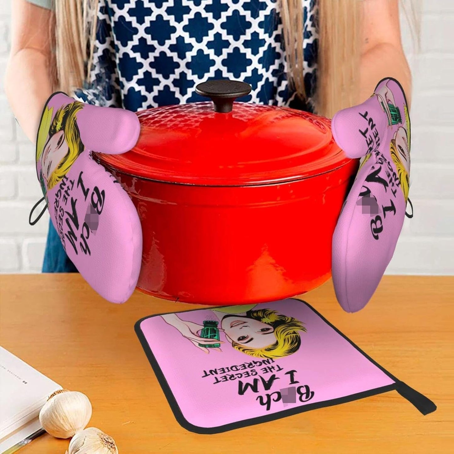 Cute Pink Oven Mitts and Pot Holders Set of 3, Heat Resistant Non-Slip Funny Hot Pad and Kitchen Gloves, Spring Funny Gifts for Cooking Lovers Women, Fun Kitchen Decor for Baking Cooking Grilling