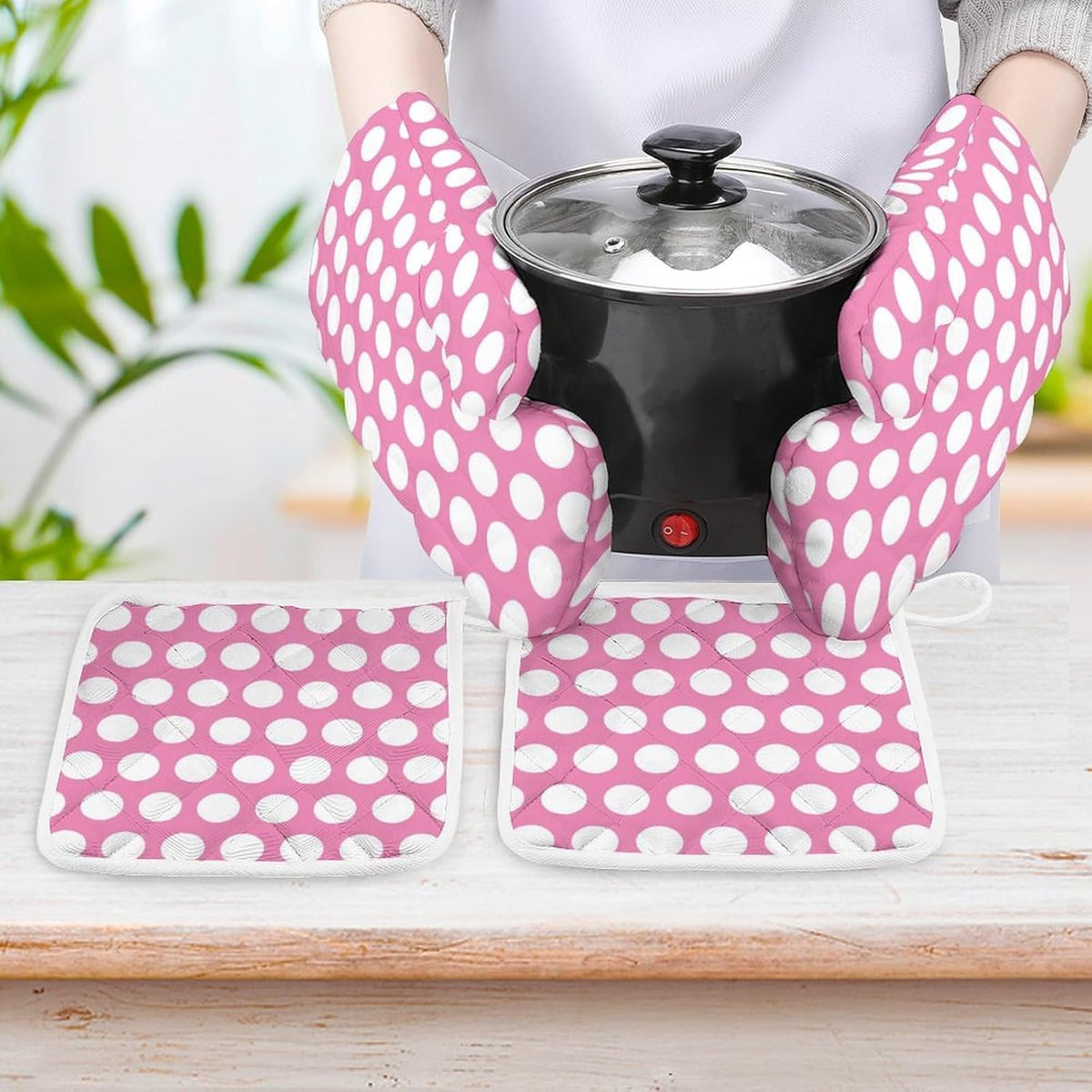4PCS Oven Mitts and Pot Holders Sets, Light Pink White Polka Dot Oven Mitts Set Heat Resistant Kitchen Microwave Gloves Safe for Baking,Cooking, BBQ