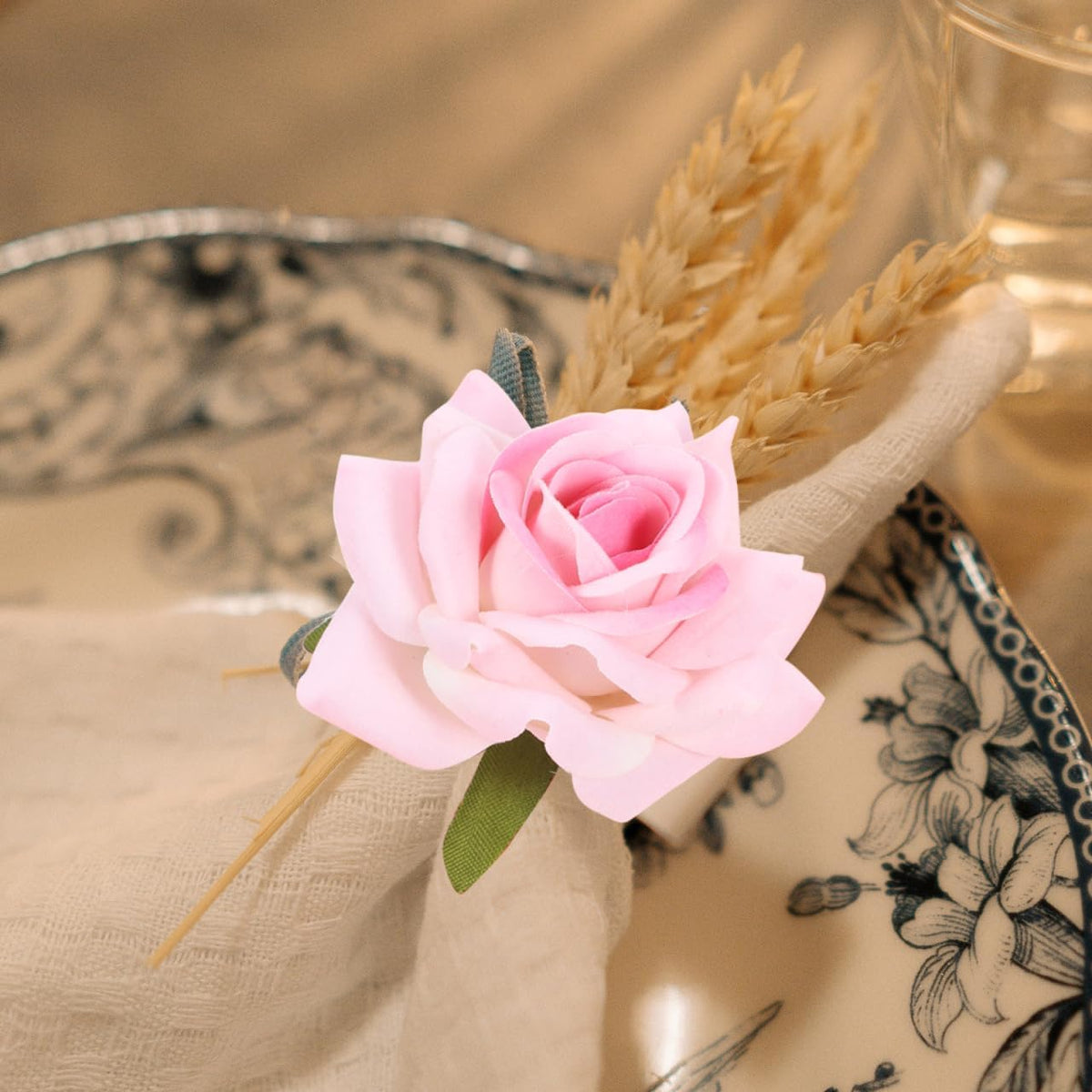 4Pcs Artificial Flower Napkin Rings Pink Rose Napkin Holders for Wedding Valentine's Day Party Table Decor Lightweight Tabletop Buckles