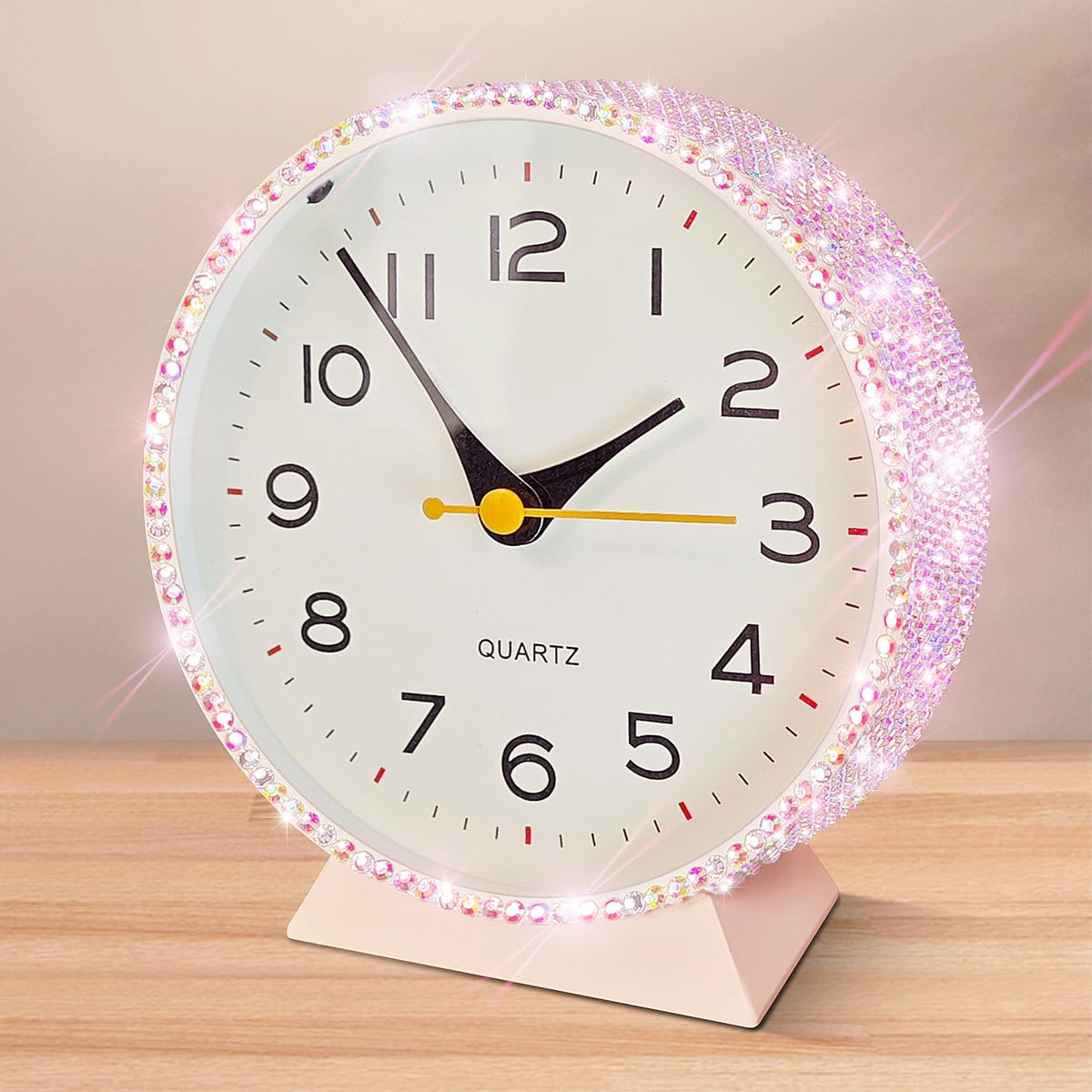 Shiny 4.5" Analog Alarm Clock，Bling Small Silent Retro Desk Clock，Metal Glitter Clock Table Decor for Living Room, Bedroom, Bedside, Shelf (Pink)