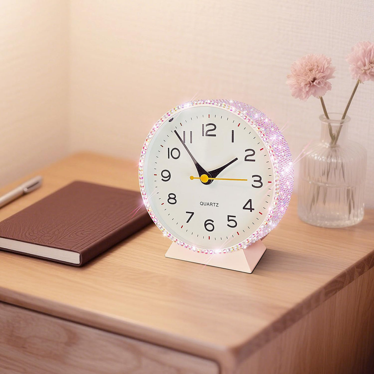 Shiny 4.5" Analog Alarm Clock，Bling Small Silent Retro Desk Clock，Metal Glitter Clock Table Decor for Living Room, Bedroom, Bedside, Shelf (Pink)