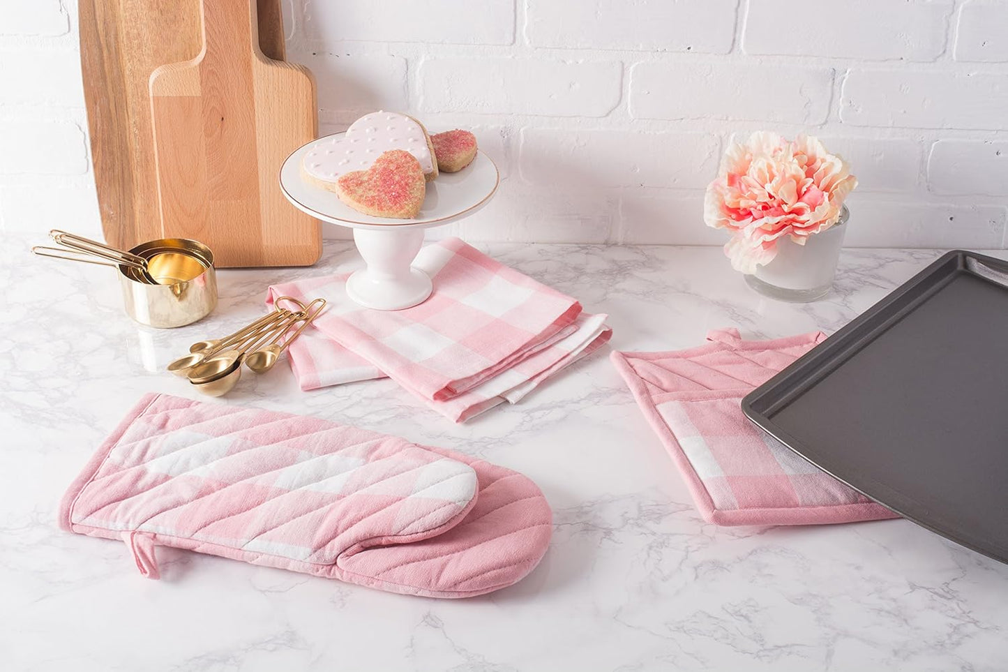 Buffalo Check Kitchen Collection, Classic Farmhouse Kitchen Set, Oven Mitt, Pink &White, 2 Piece