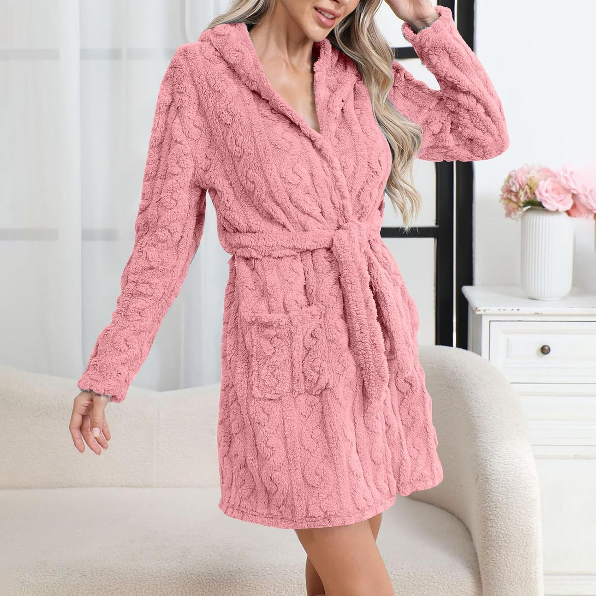 Robes for Women Fluffy Fuzzy Short Robe Waist Tie Fuzzy Bathrobe with Pockets Plush Fleece Cozy Warm Bathrobe