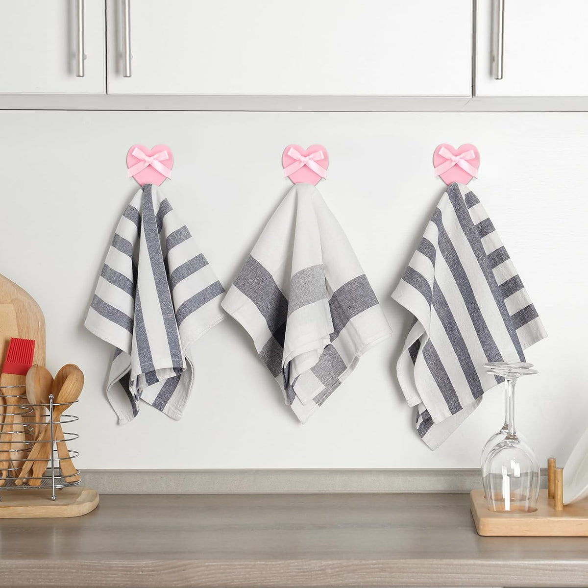 12 Pcs Pink Heart Bow Wall Hooks Adhesive for Dorm Bedroom