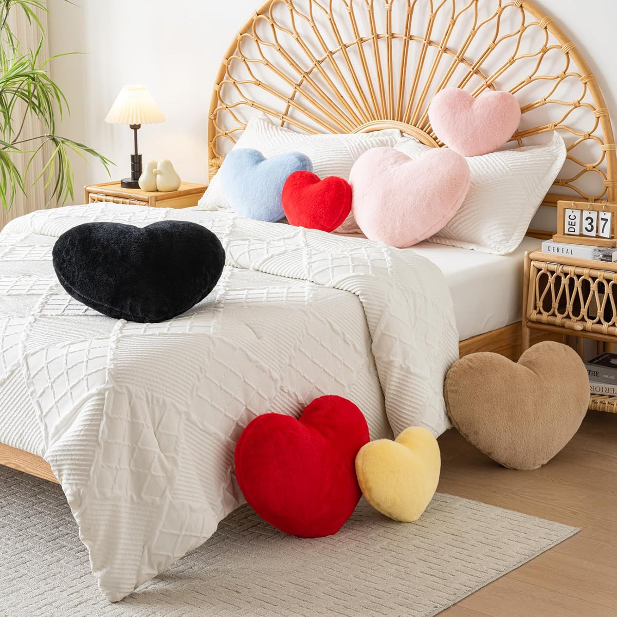 Heart Pillow, Heart Shaped Pillow for Bed Couch, Soft Decorative Heart Throw Pillow, Cute Decorate Pillows, Heart Pillows for Bedroom Living Room (Pink, Mini 12.9"x9.8")