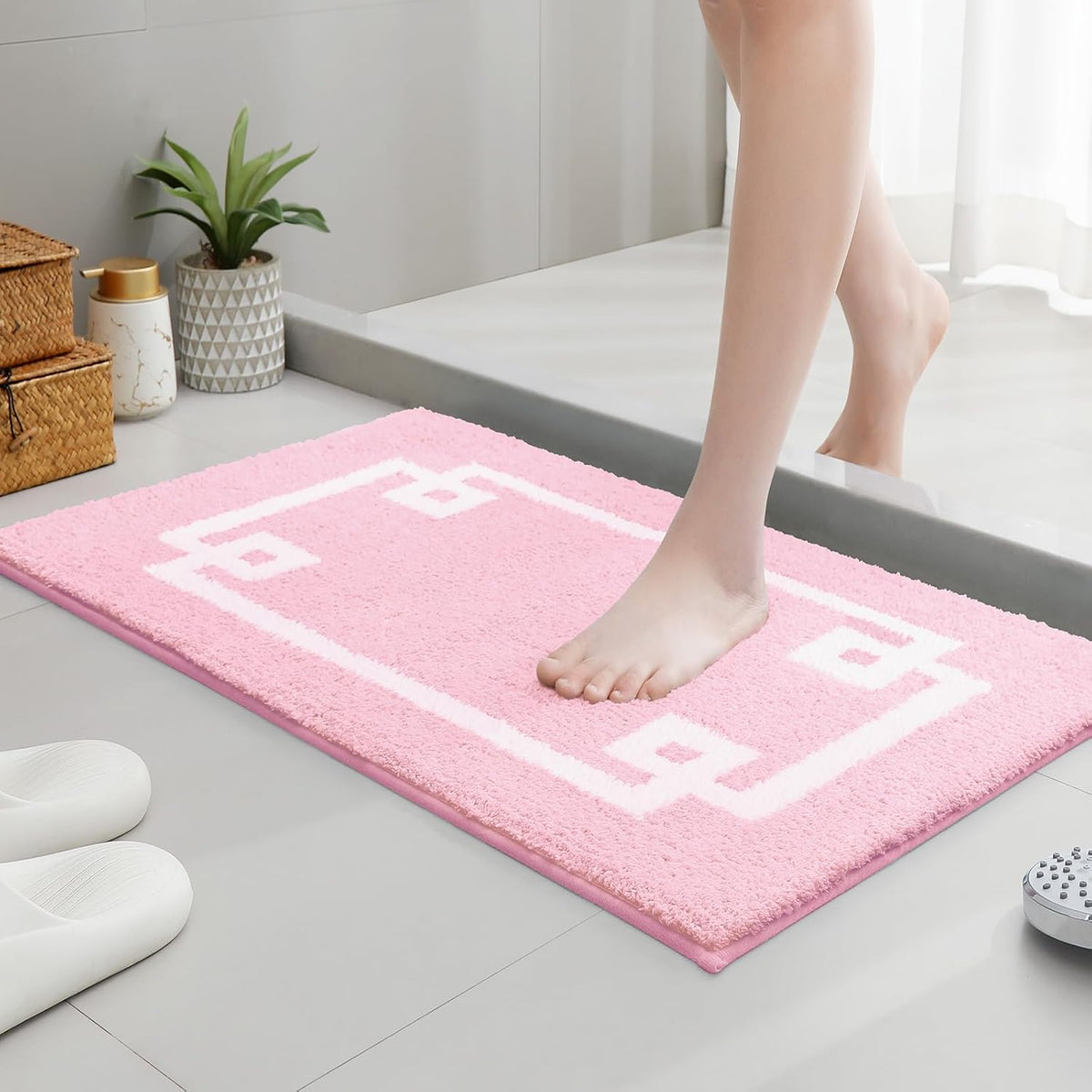 Pink Bathroom Rugs Set 2 Piece, Ultra Soft Microfiber Bath Mats, Super Absorbent Quick Dry, Non-Slip Machine Washable Bath Rugs, 16" × 24" + 20" × 32"