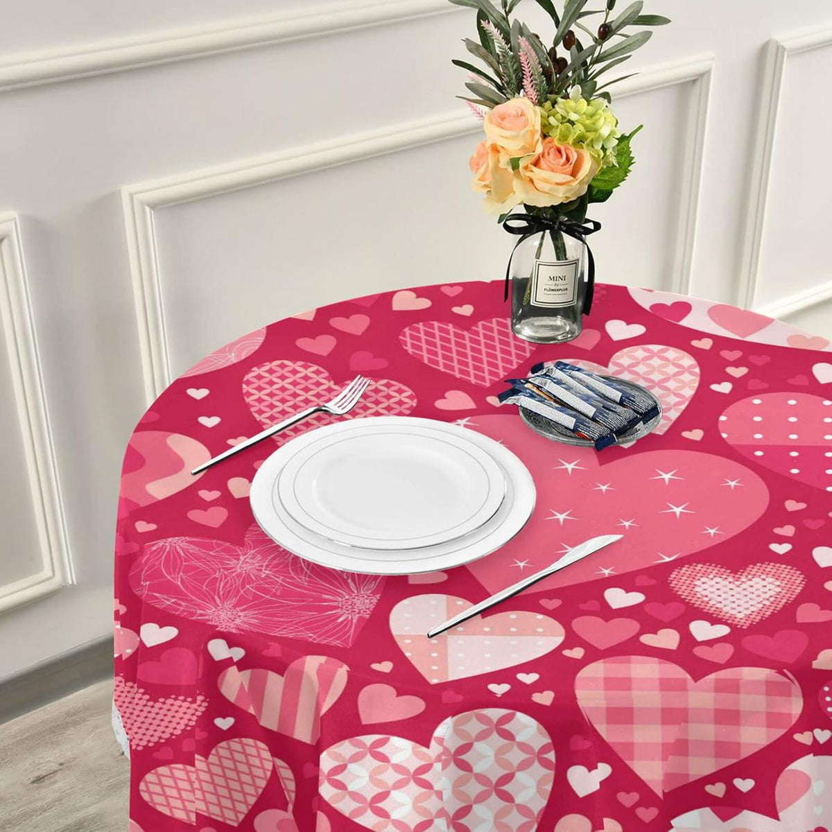Valentine's Day Round Tablecloth 60 Inches Pink Red Hearts Lace Table Cloth Water Resistant Spillproof Wrinkle Free Love Hearts Valentines Table Cover