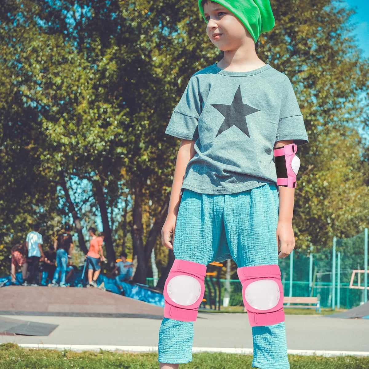 Protective Gear Set with Knee Pads and Wrist Guards for Roller Skating and Scooter Riding, Pink Size S Suitable Under 35kg, Sports Joint Protector for Skating and Outdoor