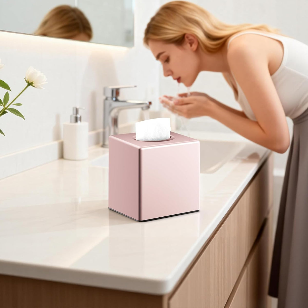 Y-in Hand Square Tissue Box Cover, Cube Facial Tissue Box Holder, Pink