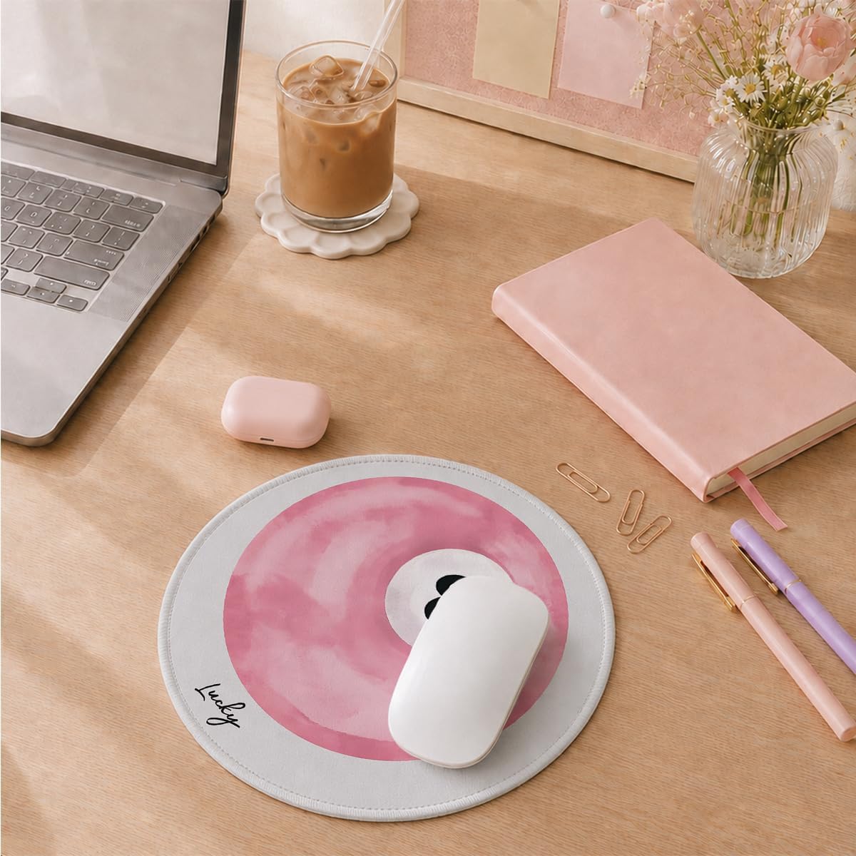 Pink Lucky 8 Mousepad, Aesthetic Round Mouse Pad, 8.6x8.6 Inch