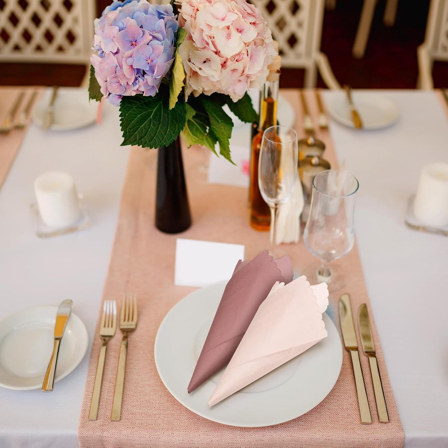 Zhanmai 100 Pack Cocktail Napkins 4.3 x 7.9 Inch Scalloped Napkins Beverage Gradient Color Paper with Scalloped Edges Thick Disposable Luncheon for Party Supplies (Dusty Pink)