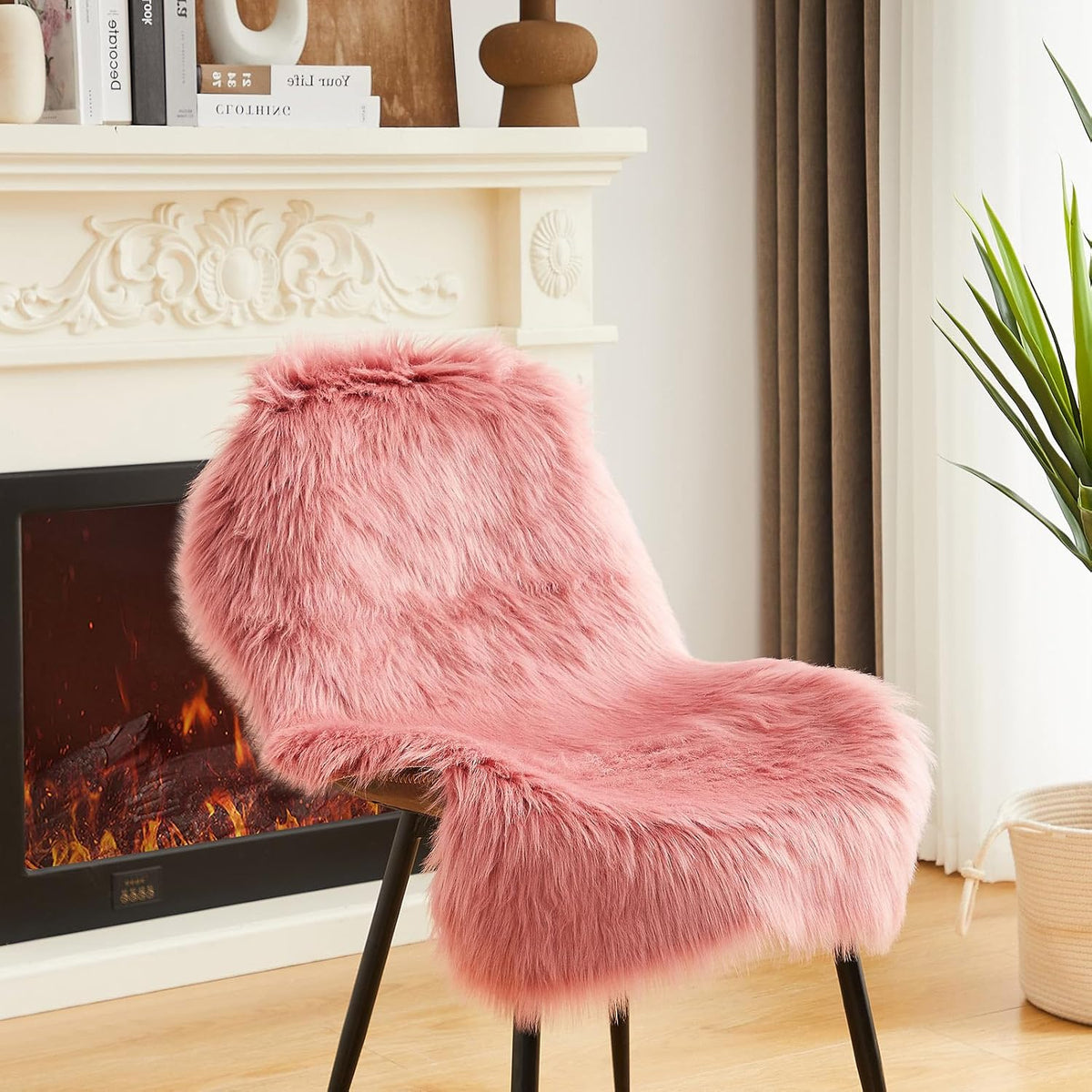 Faux Fur Rug, Blush Pink Small Area Rug, Fluffy Sheepskin Rug, Fuzzy Ultra Soft 2 x 3 ft Shag Rugs for Bedroom Sofa Throw Cushion Room Decor, Sheepskin