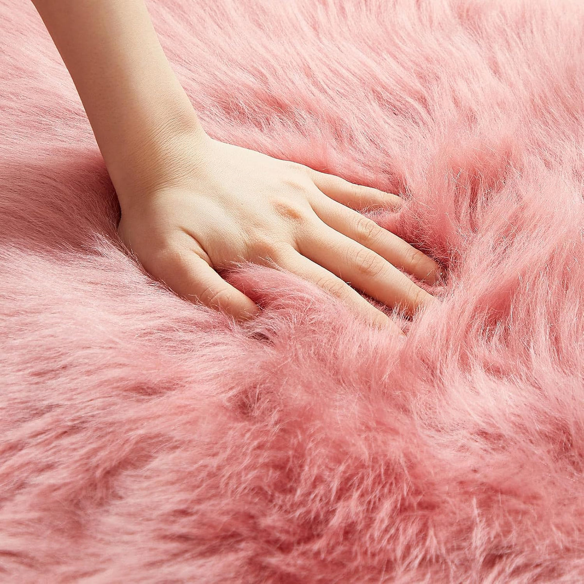 Faux Fur Rug, Blush Pink Small Area Rug, Fluffy Sheepskin Rug, Fuzzy Ultra Soft 2 x 3 ft Shag Rugs for Bedroom Sofa Throw Cushion Room Decor, Sheepskin