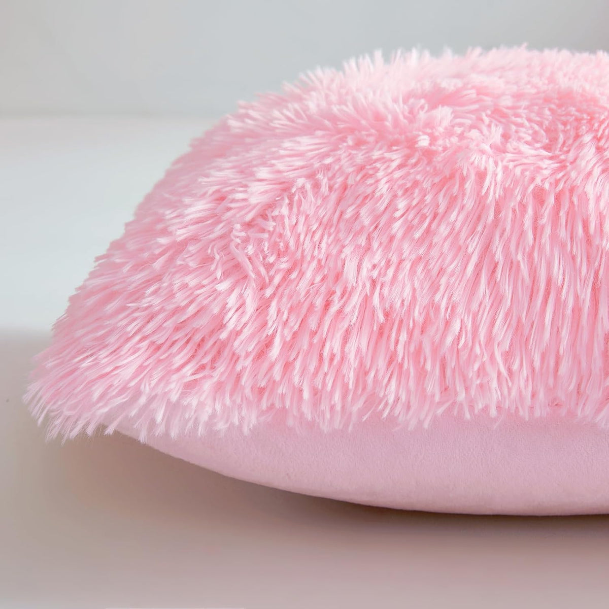 Fluffy Throw Pillow Covers Pink 18"x18" Faux Fur Furry Cushion Covers Shaggy Plush Fuzzy Pillow Cases Decorative Pillow Shams with Zipper Set of 2 for Sofa Living Room Bedroom Interior