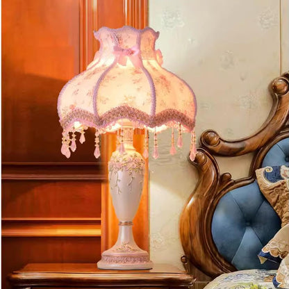 Pink Victorian Table Lamp, Antique Flower Decor Button Switch Bedside Lamp, Resin Base Desk Lamps for Living Room Bedroom Office, Handmade Fabric Table Lamps