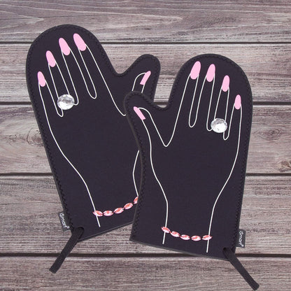 Neoprene Heat-Resistant Oven Mitts – Set of 2 Stylish Kitchen Gloves for Baking & Cooking (13.2” x 7.9”, Pink Horses Bracelet Design)