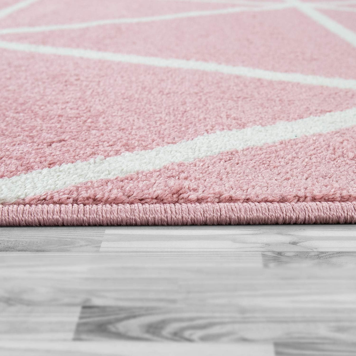 Modern Pink Area Rug for Living Room with Geometric Pattern - Stella Collection, Size: 5'3" x 7'3"