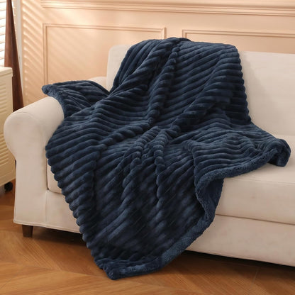 PuTian Waterproof Dog Blanket for Large Dogs Reversible Rabbit Velvet & Sherpa Fleece Cat Blanket for Couch Sofa Bed, 30''X40'' Navy