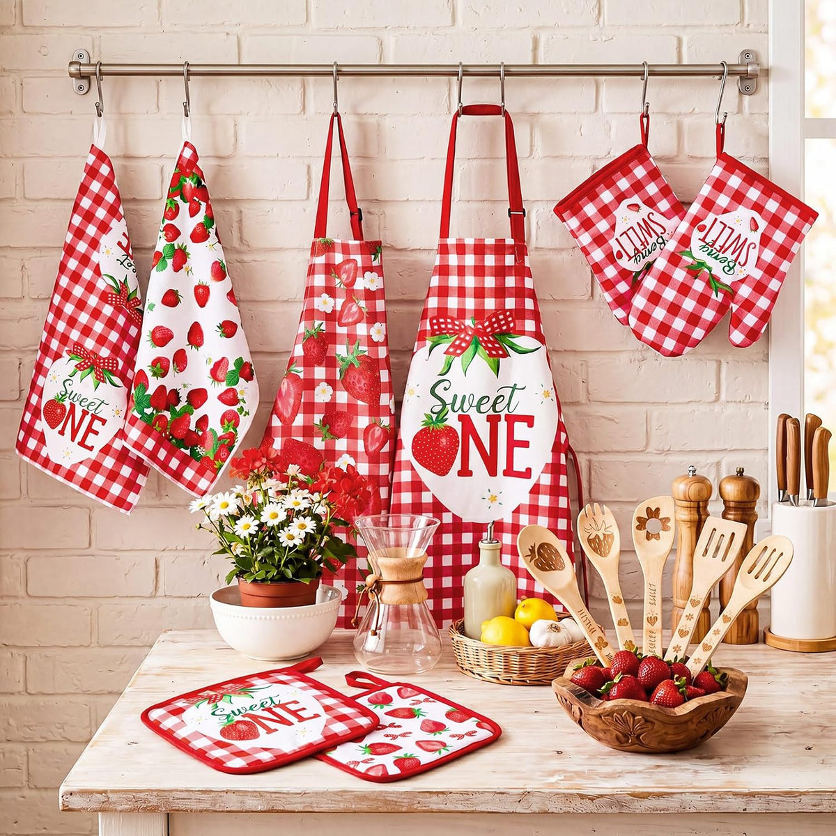 13 Pcs Strawberry Kitchen Decor Accessories Pink Kitchen Apron Dish Towels Oven Mitts and Pot Holders Cute Wooden Spoons for Farmhouse Home Strawberry Party Decoration Housewarming Gifts