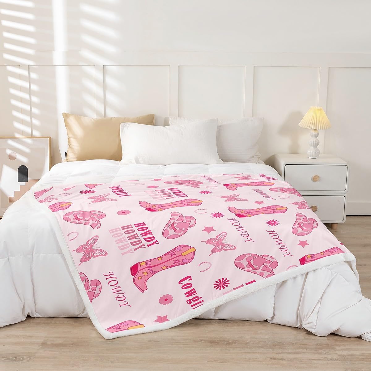 Cowgirl Boots Fleece Blanket,Western Tribal Horseshoe Cap Cowhide Print Bed Blanket for Adults Teens,Pink Butterfly Stars Daisy Flowers Graffiti Room Decor,Super Soft Flannel Blanket,40"x50"