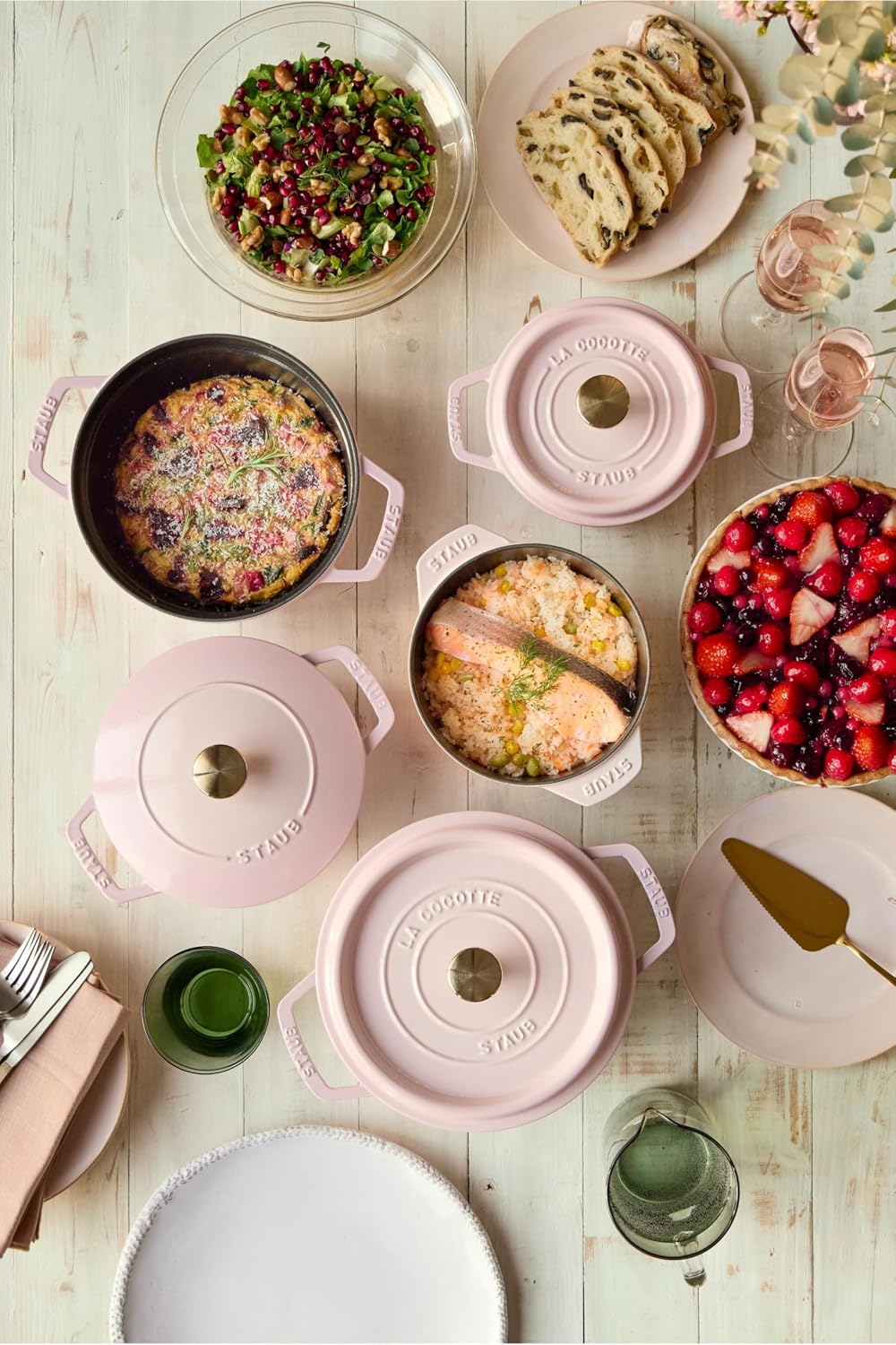La Cocotte de GOHAN Sorbet Rose Z1030-213 La Cocotte de Gohan Sorbet Rose M 6.3 inches (16 cm) Pink Rice Pot, 2 Pieces, Cast Iron Pot, Rice Cooker