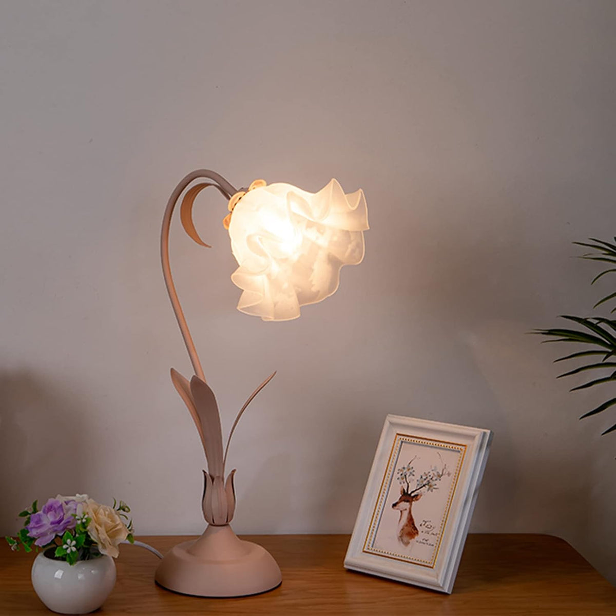 Pink Victorian Style Lamp Romantic E27 Elegant LED Desk Lamp Nightstand Light Table Lamp Pink Flower Light Decor European Pastoral Night Stand Lamp
