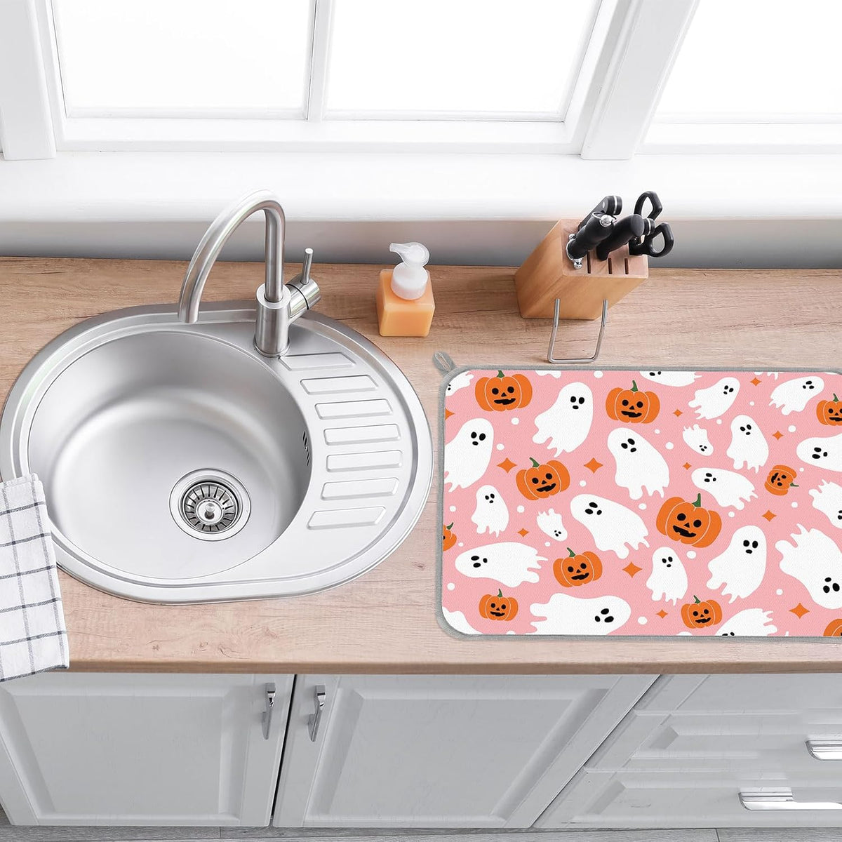 Halloween Dish Drying Mat Pink Pumpkin Ghost Absorbent Dish Drainer Protector Pad for Kitchen Countertop Tableware Decor, 18 x 24 Inch