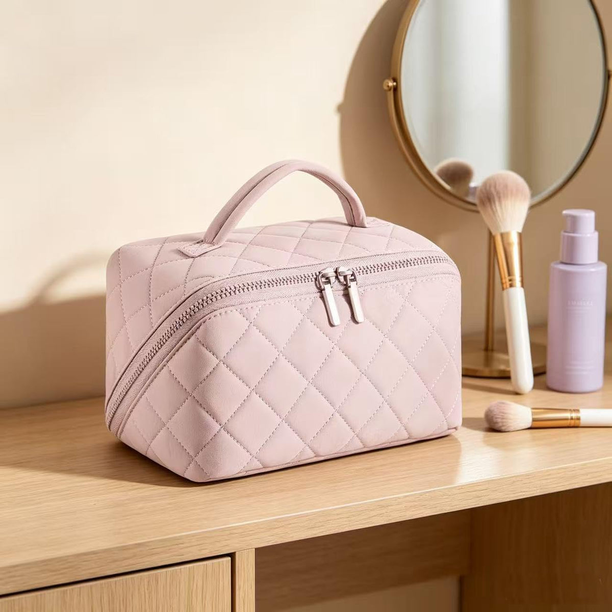 Makeup Bag for Portable Travel and Business Trips ，Large Makeup Organizer lightweight and Soft，Toiletry Bag,Secure Zipper Closure (Pink)