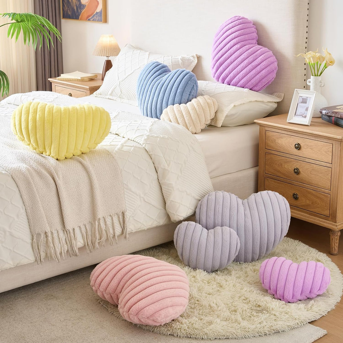 Heart Pillow, Heart Shaped Pillow with Soft Plush for Couch Bed, Decorative Throw Pillows for Bedroom Livingroom, Cozy Heart Pillows Home Decor Pillow Cushion (Pink, Large 19.6" x 15.7")