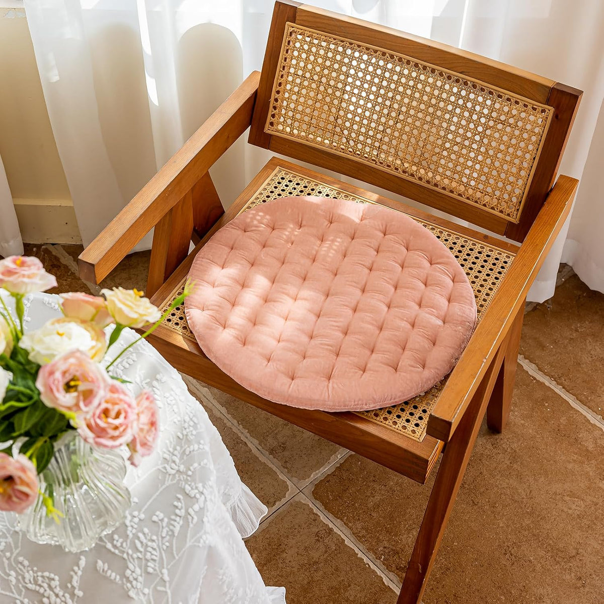 Luxury Velvet Chair Pad Seat Cushion Soft and Comfy Chair Cushion Solid Color Round Seat Pad Cushion for Kitchen Dining Office Chair (Pink,17"x17")