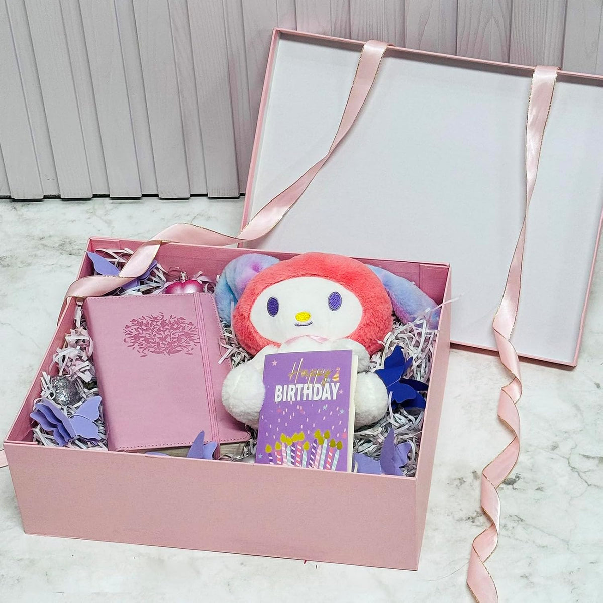 Extra Large Gift Box 16.5x13x5.5 inches,Pink Gift Boxes with Lids for Presents,Perfect for Birthday,Valentine's Day,Christmas,Anniversaries,Contains Card,Ribbon,Shredded Paper Filler.