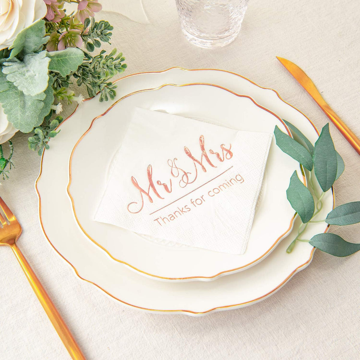 Wedding Napkins Mr Mrs Rose Gold Cocktail Beverage Dessert Napkins for Wedding Tabel Decoration Engagement Party Supplies, 100 Pcs, 3-Ply