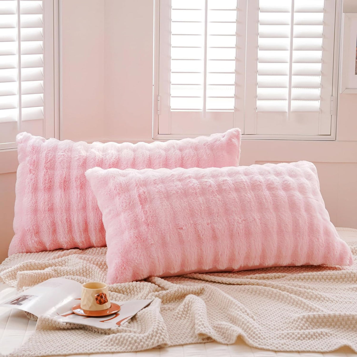 Set of 2 Faux Fur Pillowcases, Luxury Bubble Waffle Carved Plush Standard Size Pillow Shams Soft and Furry, Zipper Closure (Pink, 20"x26")