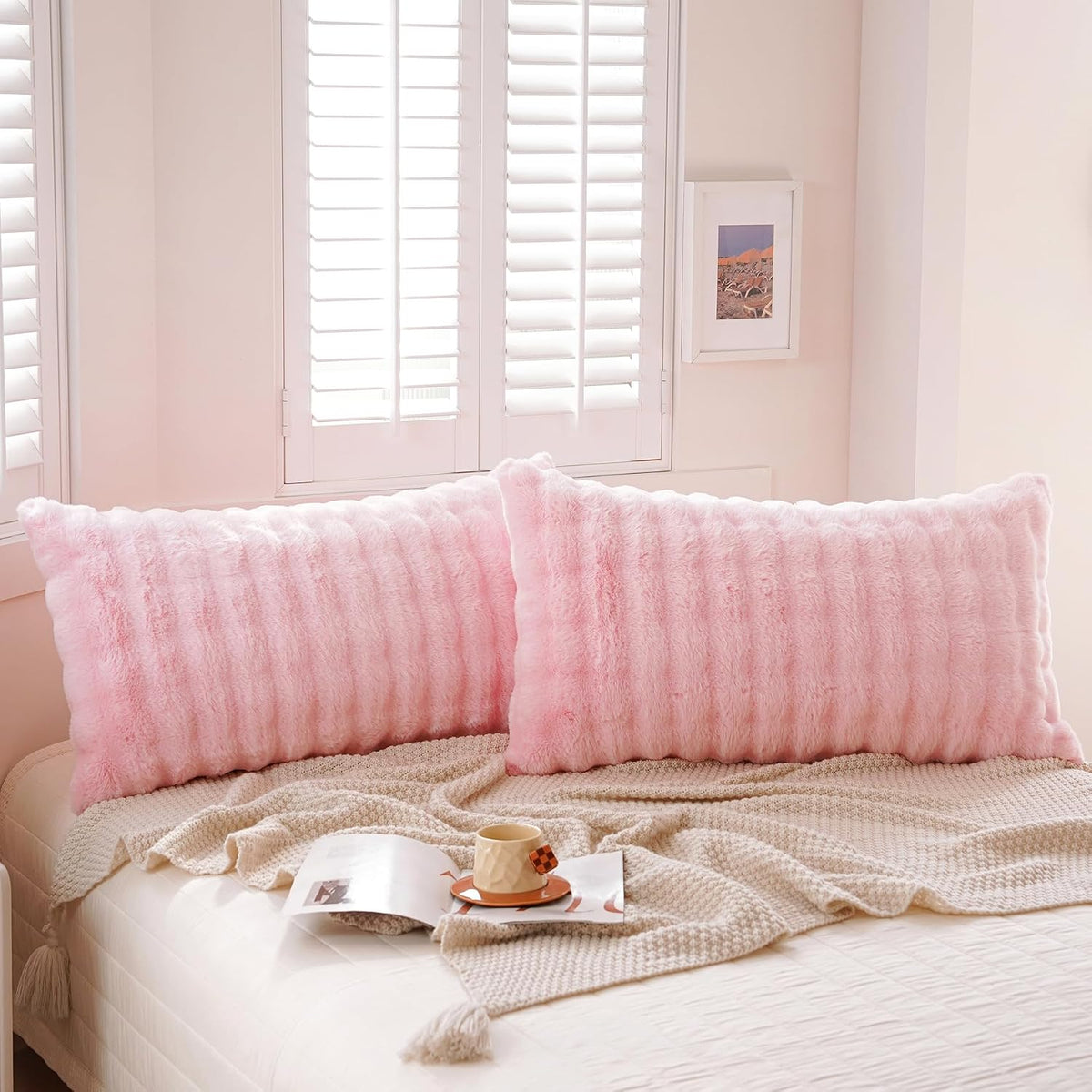 Set of 2 Faux Fur Pillowcases, Luxury Bubble Waffle Carved Plush Standard Size Pillow Shams Soft and Furry, Zipper Closure (Pink, 20"x26")