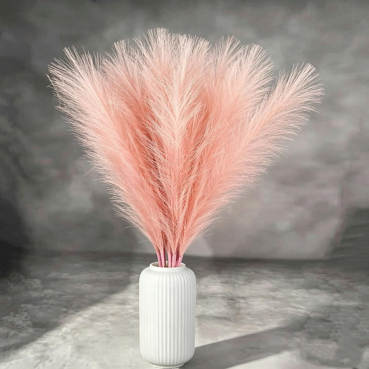 Artificial Faux Pampas Grass 8 Pcs Fake Artificial Adjustable Pampas Grass Variable Length Tall Fluffy Stems Table Vase Filler Centerpiece for Living Room Decor Boho Decor Wedding Pink